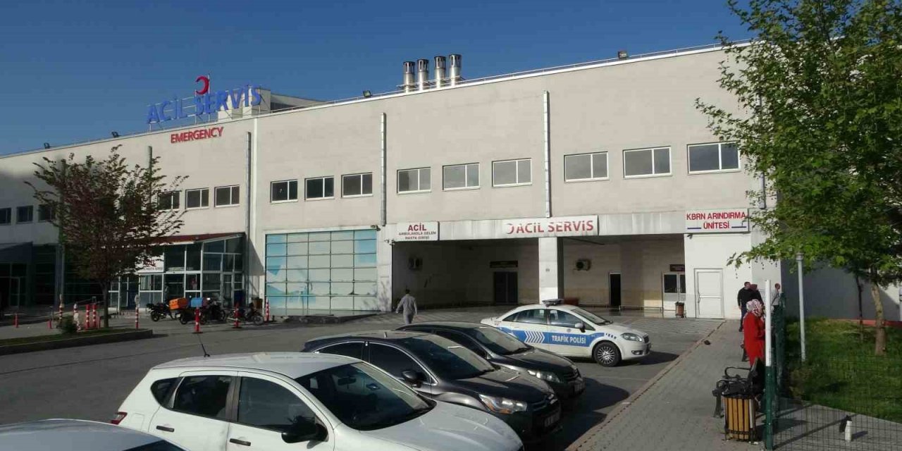 Tadilat yaparken çatıdan düşen şahıs yaralandı