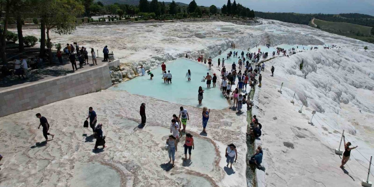Pamukkale Müzeler Günü’nde şenlendi