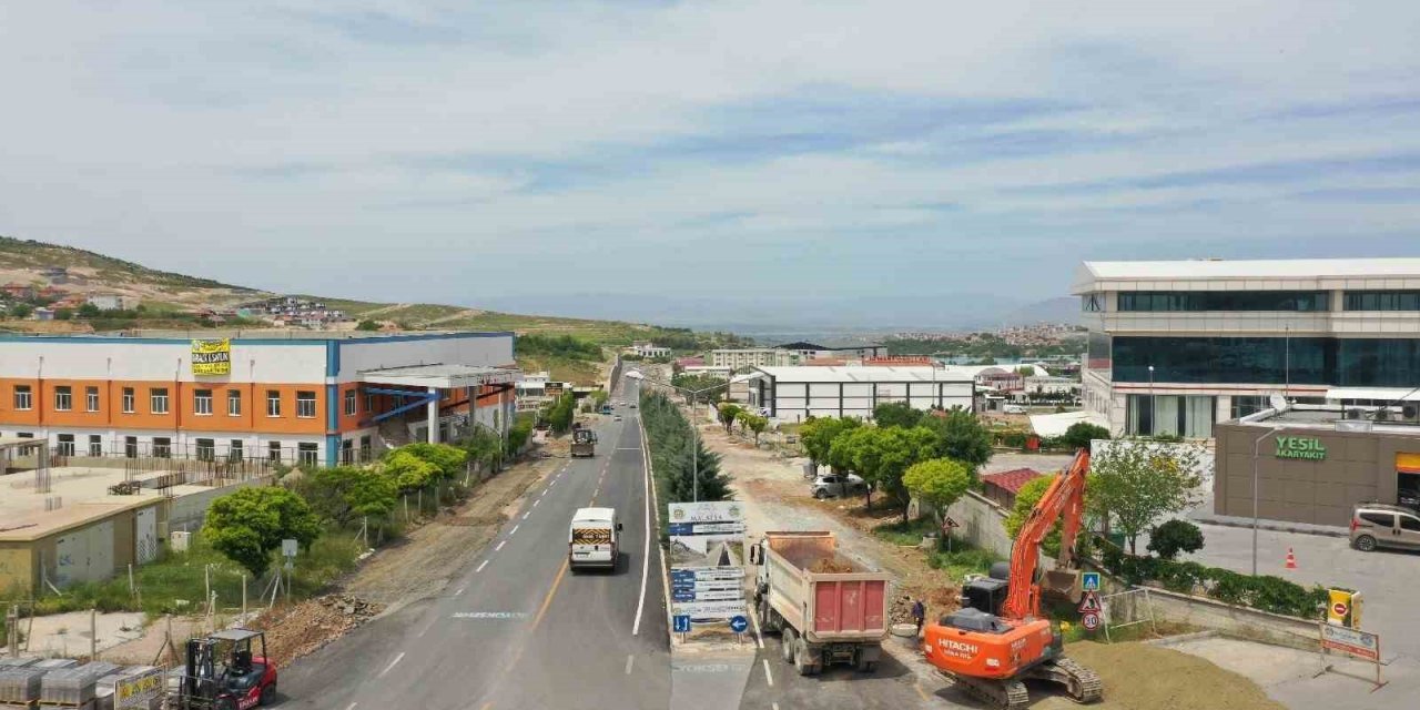 Güldal Akşit Bulvarında çalışmalar devam ediyor