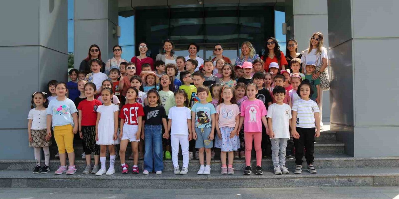 Efeler’in minikleri tarihe yolculuk etti