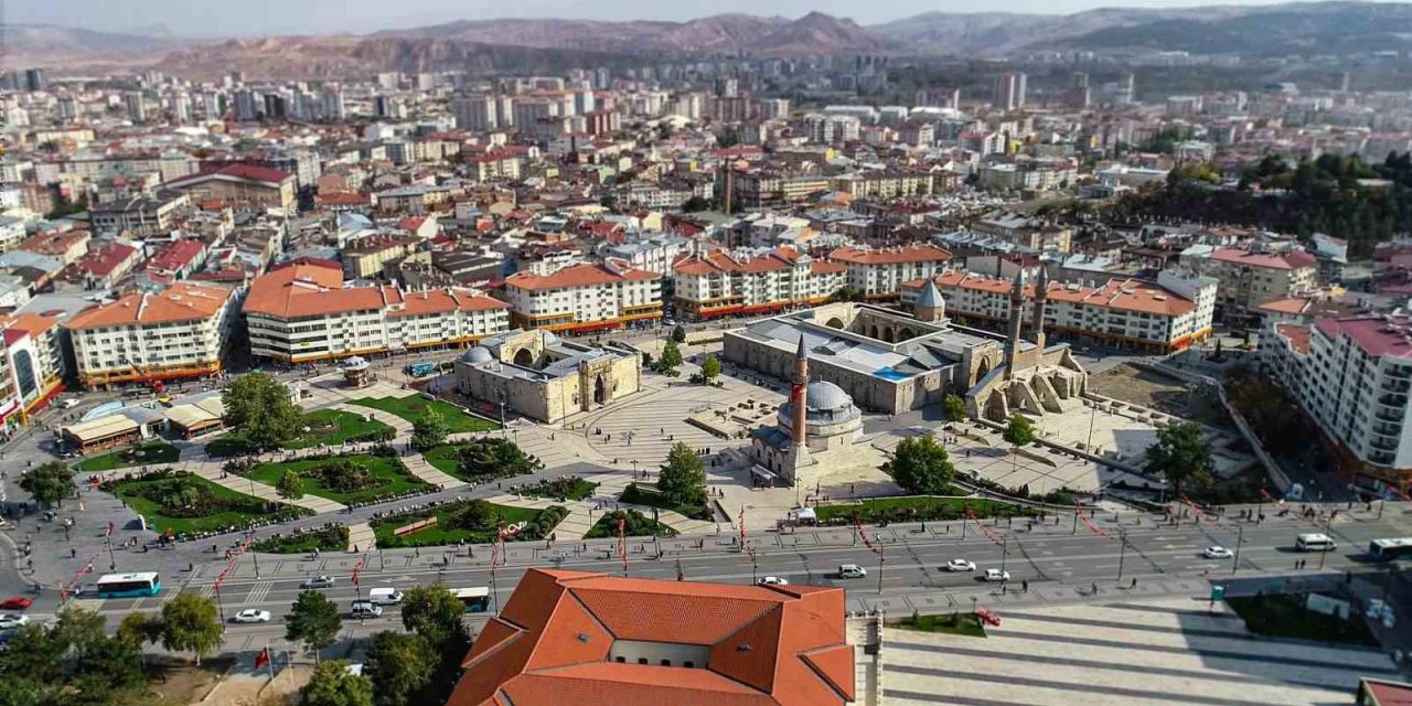 Sivas’ta genç nüfus azalıyor