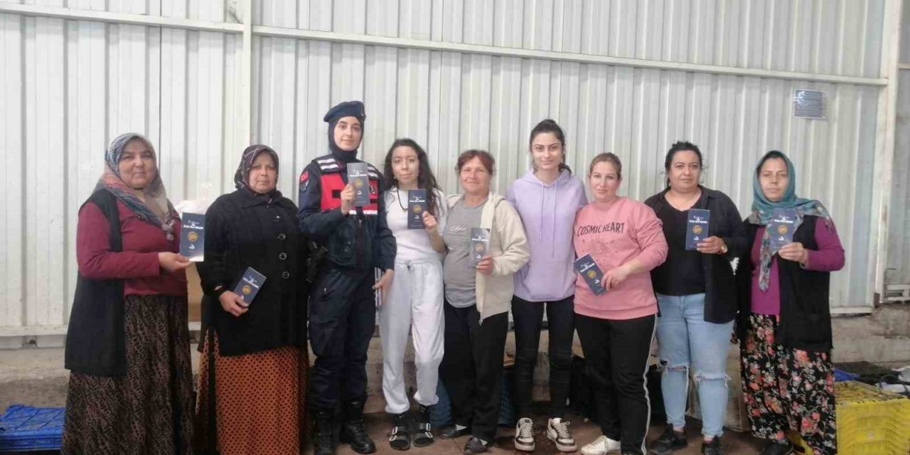 Aydın’da jandarma ekipleri bilgilendirme çalışmalarını sürdürüyor