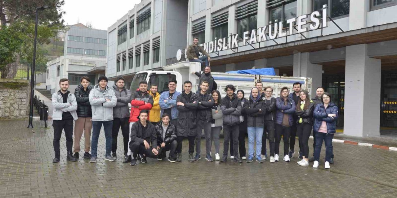 Mühendislik Fakültesi Teknoloji takımları ve öğrencilerinden TEKNOFEST başarısı