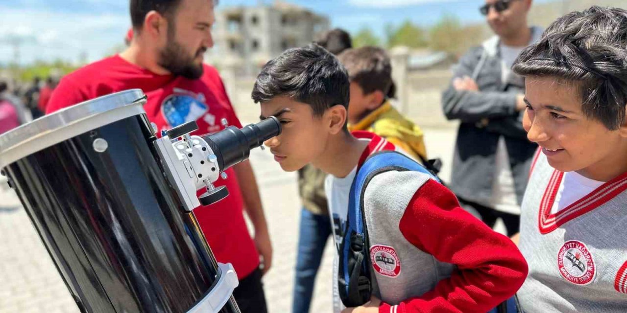 Muradiye’de öğrenciler için uzay gözlemi etkinliği