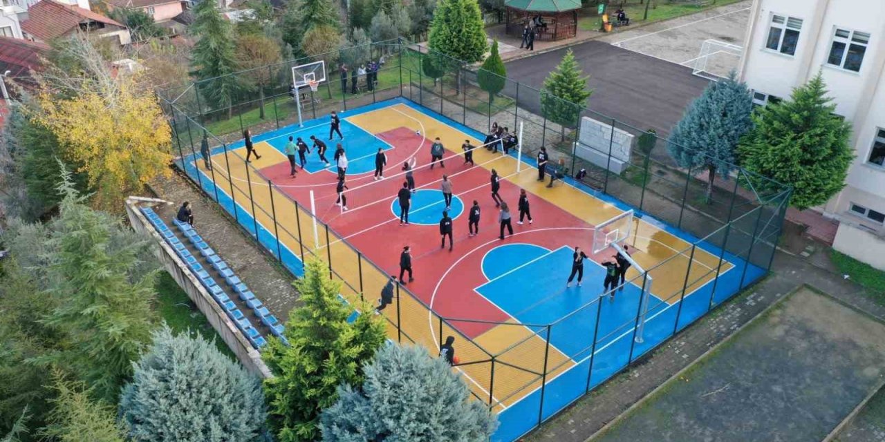 120 okula basketbol ve voleybol sahası yapılacak