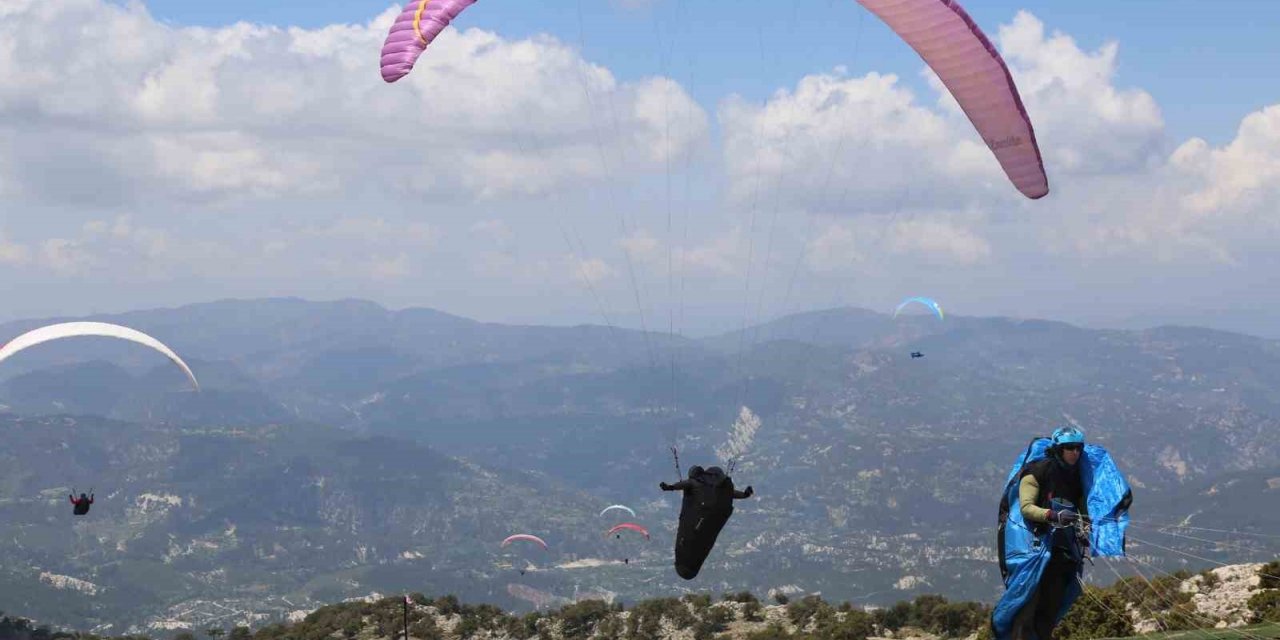 Gökyüzünde Bahar Kupası heyacanı