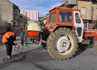 Seydişehir'de ilaçlama çalışmaları