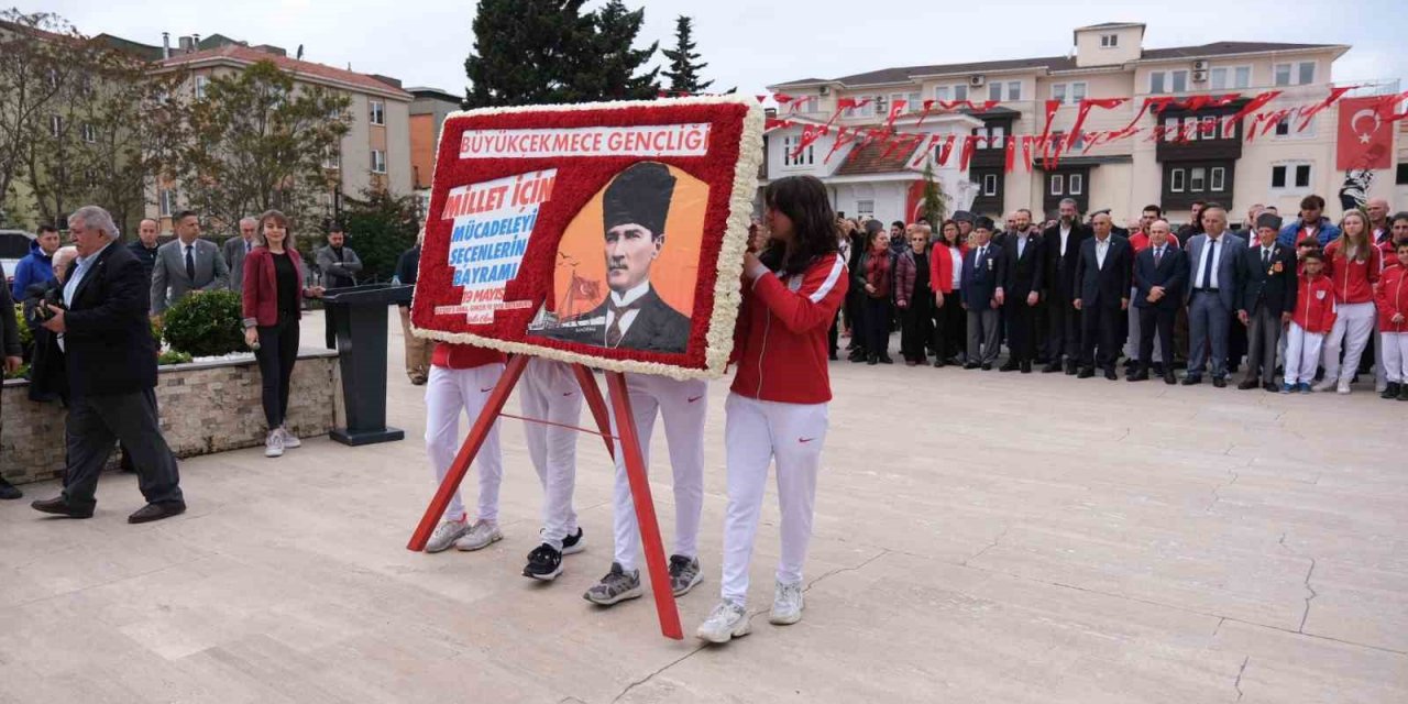 Büyükçekmece’de 19 Mayıs Atatürk’ü anma Gençlik ve Spor Bayramı dolayısıyla etkinlik yapıldı