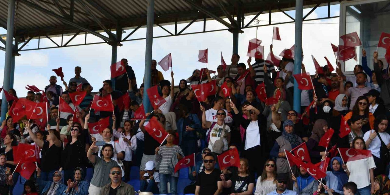 Söke’de 19 Mayıs coşkuyla kutlandı