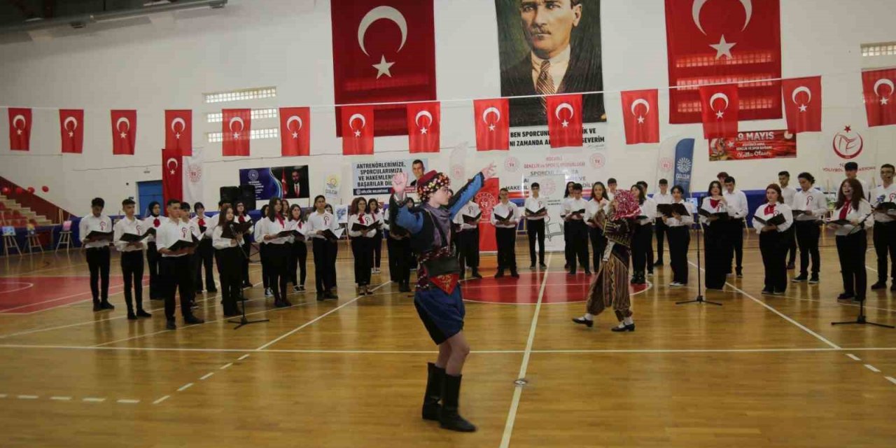 En özel günde en özel gösteriler