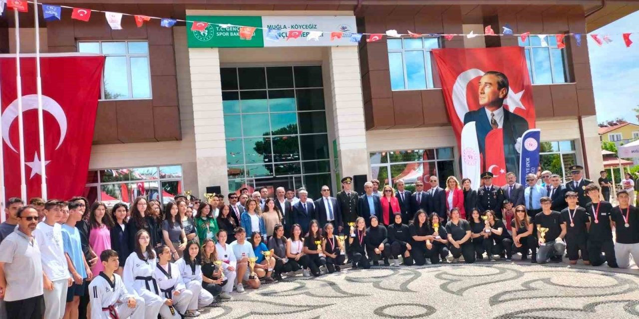 Köyceğiz’de Atatürk’ü Anma, Gençlik ve Spor Bayramı coşkuyla kutlandı