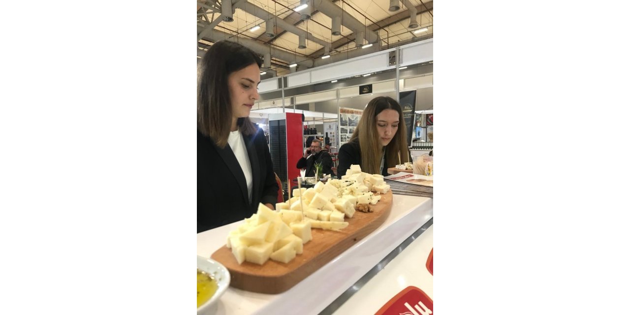 İstanbul Peynir ve Zeytin Fuarı ziyaretçilerini ağırlamaya devam ediyor