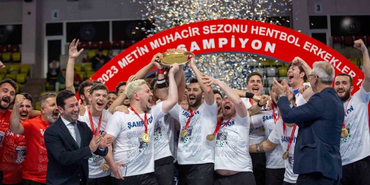 Hentbol Erkekler 1. Ligi’nde Bahçelievler Belediye Spor şampiyon oldu