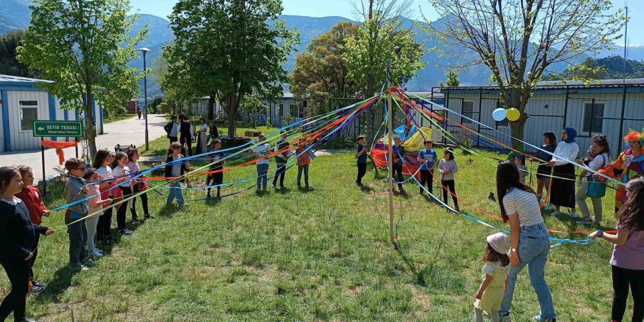 Artvin’de Okuyan çocuk edebiyat tabiat şenliği düzenlendi