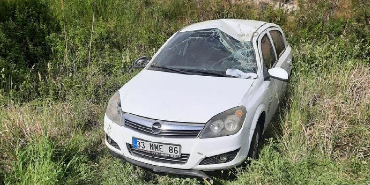 Kahta’da otomobil şarampole yuvarlandı: 4 yaralı