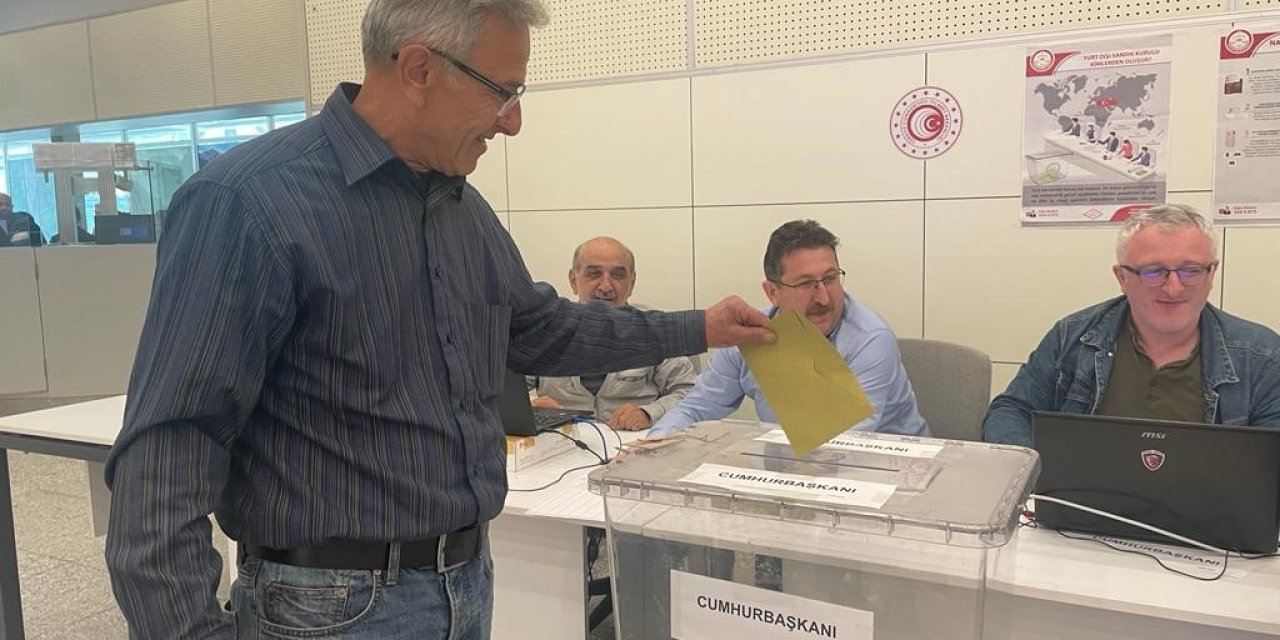 Sarp Sınır Kapısında Cumhurbaşkanlığı seçimi için ikinci tur oy kullanma işlemleri başladı