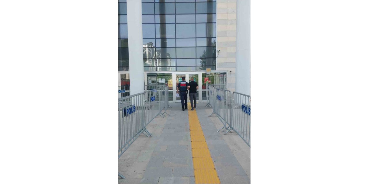 Elazığda kesinleşmiş hapis cezası bulunan şüpheli yakalandı