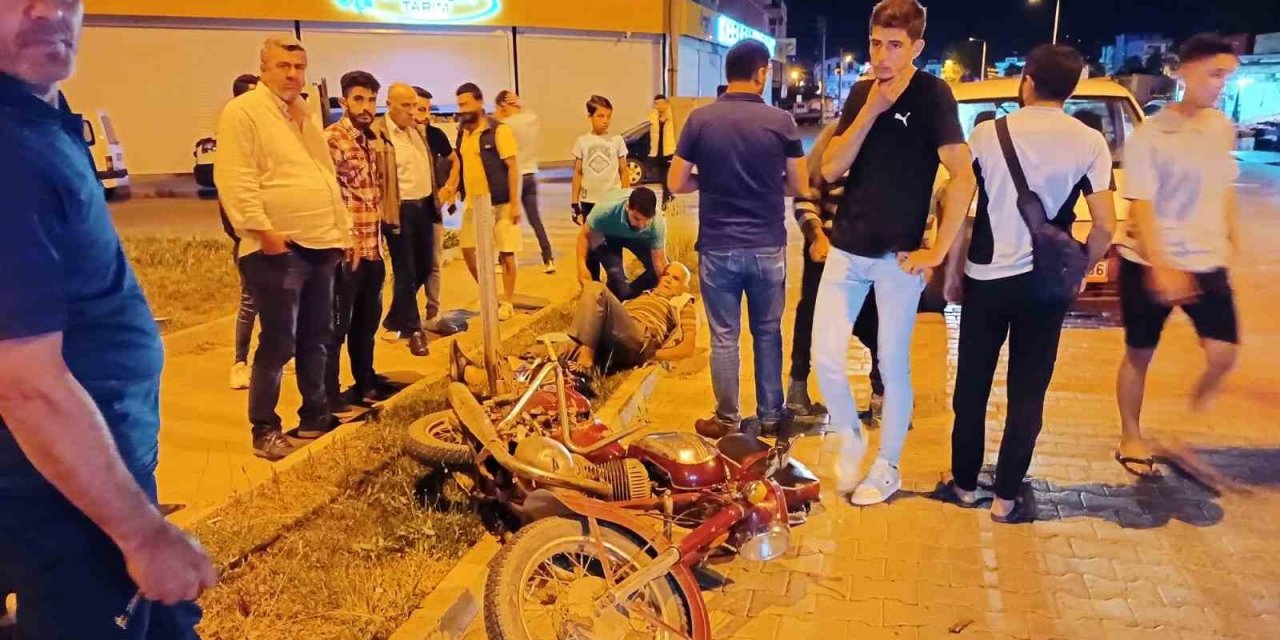 Antalya’da motosikletle otomobil çarpıştı: 1 yaralı