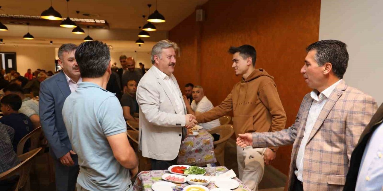 Başkan Palancıoğlu, Pazarcı Esnafı ile Buluştu