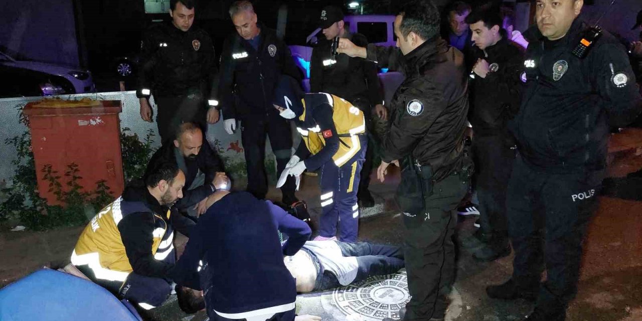 Sokak ortasında silahlı saldırıya uğrayan şahıs hayatını kaybetti