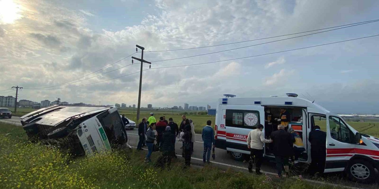 Çorlu’da işçi servisi şarampole yuvarlandı: 6 yaralı