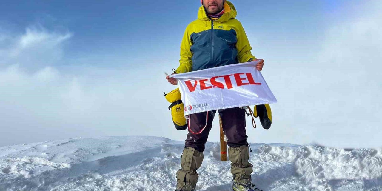 Vestel personelinden 19 Mayıs büyük Demirkazık tırmanışı