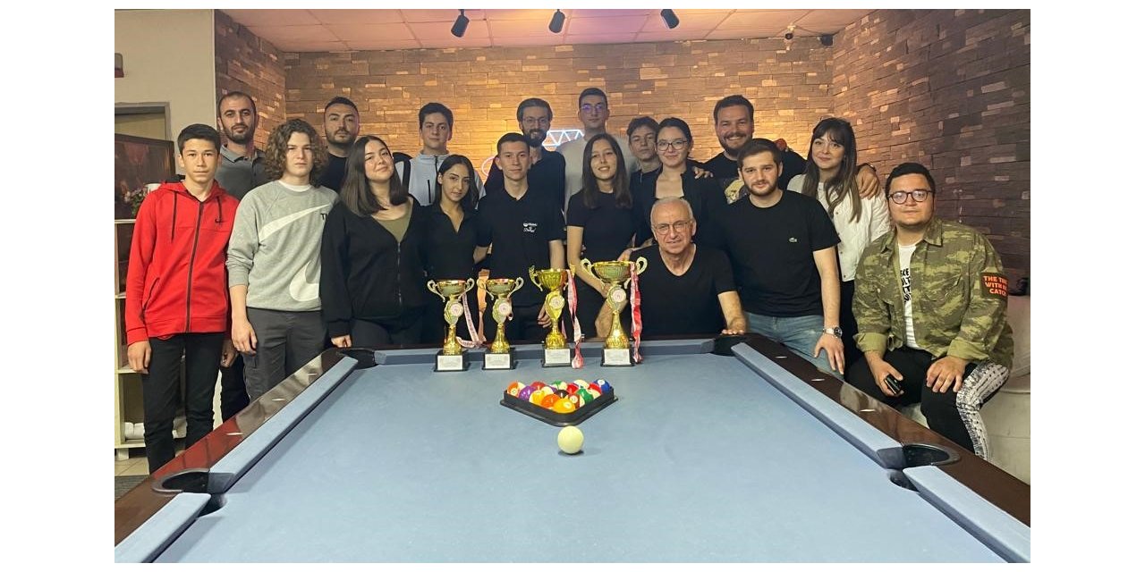 Gençler bilardoda istekaları konuşturdu
