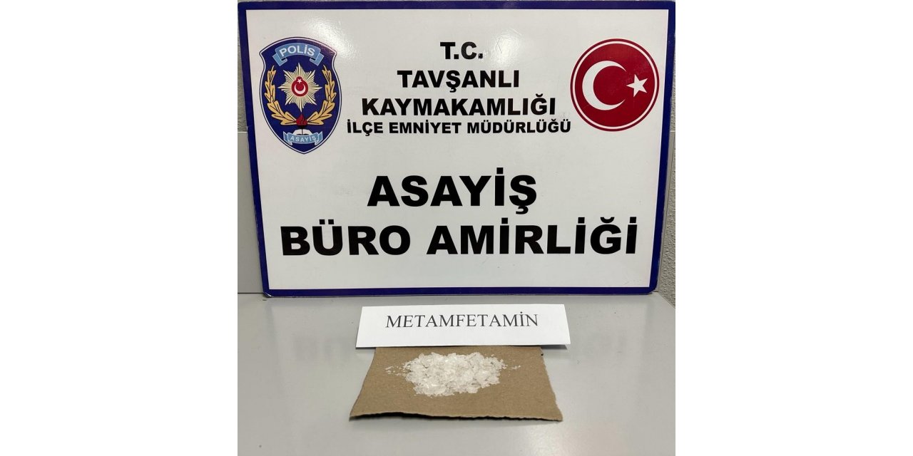 Tavşanlı’da bir araçta uyuşturucu ele geçirildi