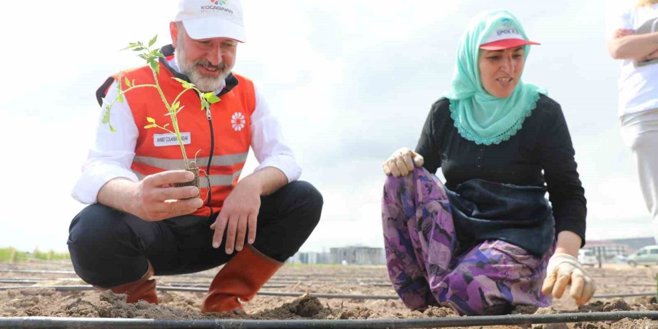 Başkan Çolakbayrakdar; “Kocasinan, şehrin merkezinde tarımsal üretimle Türkiye’ye örnek olacak”