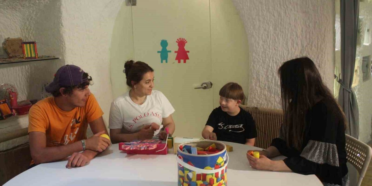 Hem tatil yaptılar hem gönül aldılar