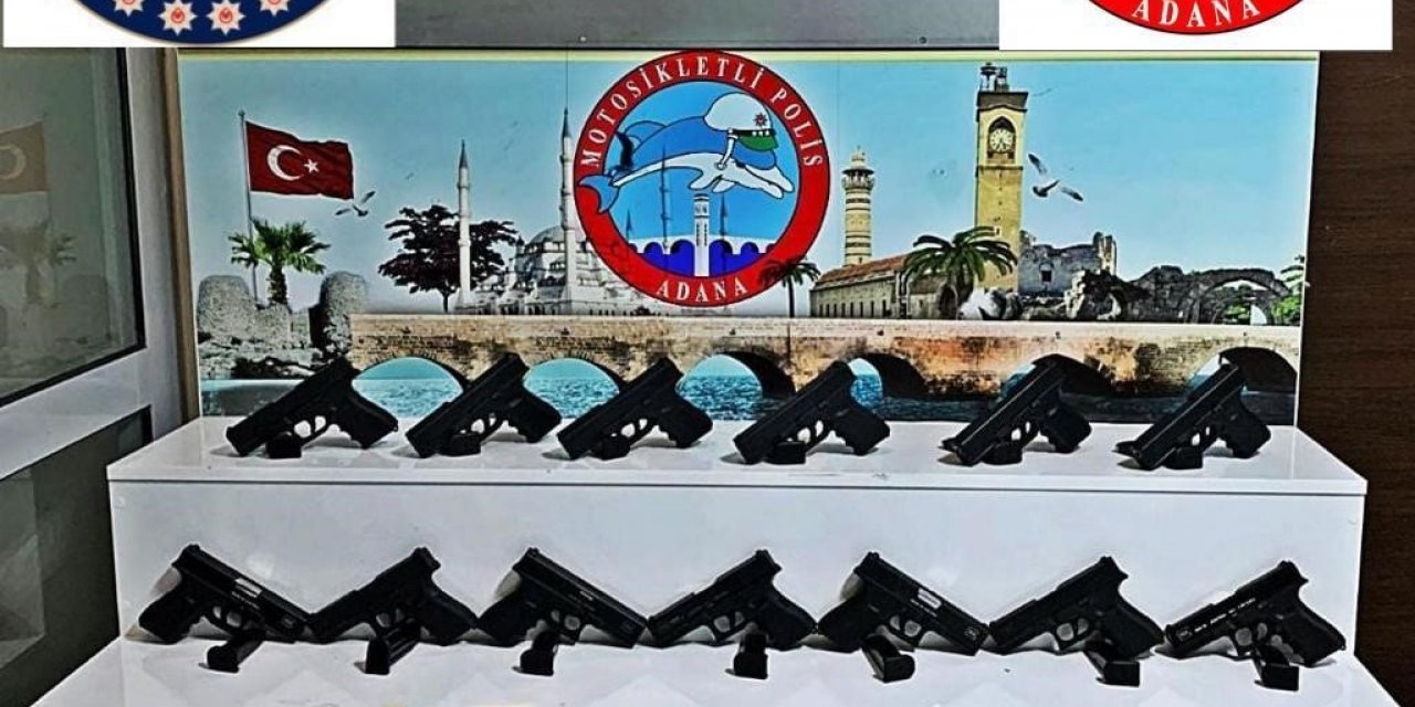 Otomobilde 20 adet ruhsatsız silah ele geçirildi