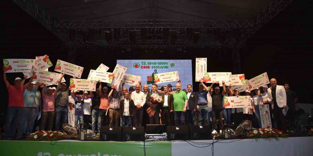 Yüz binler Emiralem Çilek Festivalinde buluştu
