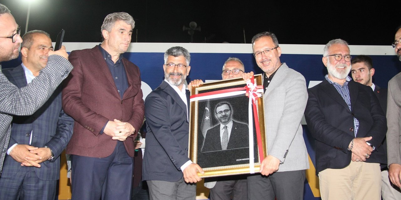 CEMAR’dan Bakan Kasapoğlu’na özel hediye