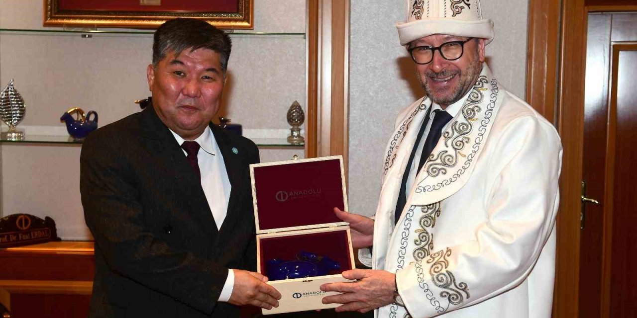 Kırgızistan Uluslararası Üniversitesinden Anadolu Üniversitesine ziyaret