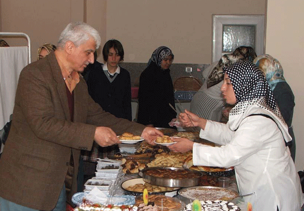 Öğrenciler yararına kermes