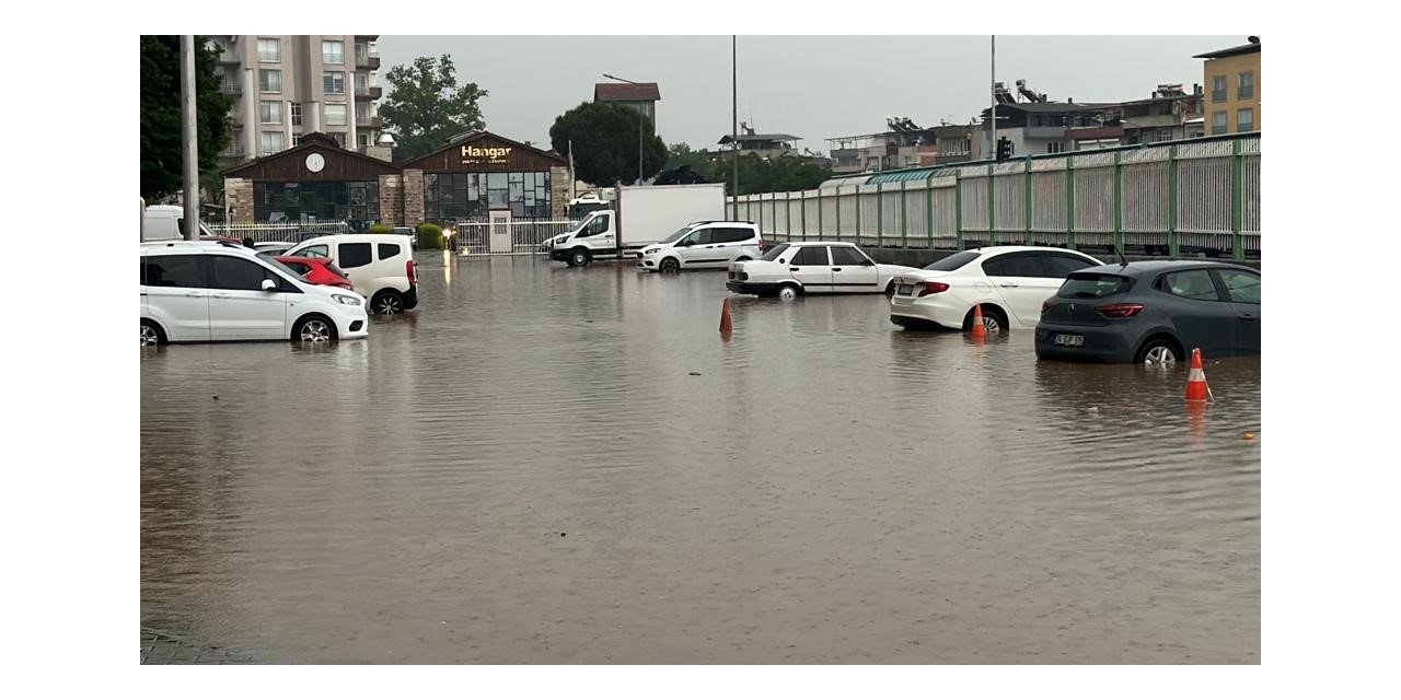 Nazilli ve Kuyucak yağışa teslim oldu