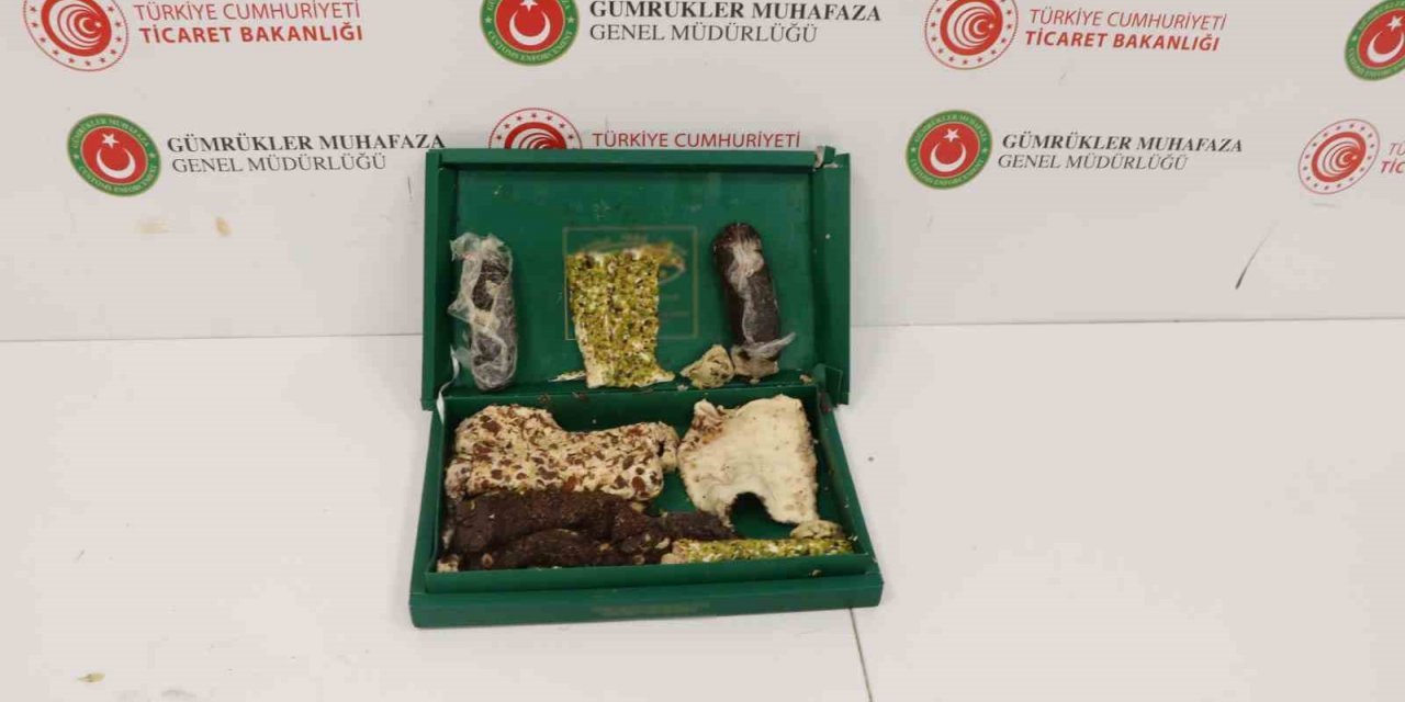 İstanbul Havalimanında lokum kutusundan uyuşturucu çıktı