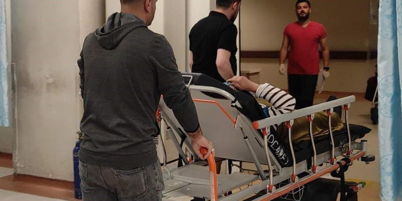 Siirt’te tarım aracı devrildi: 5 yaralı