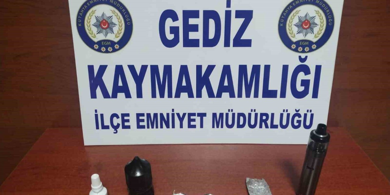 Gediz polisi uyuşturucuya geçit vermiyor