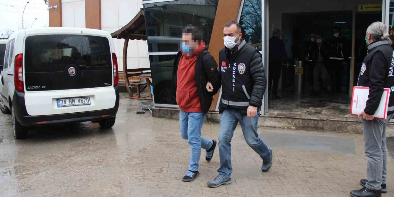 Bahçeye giren tavuk yüzünden cinayet işlenmişti: