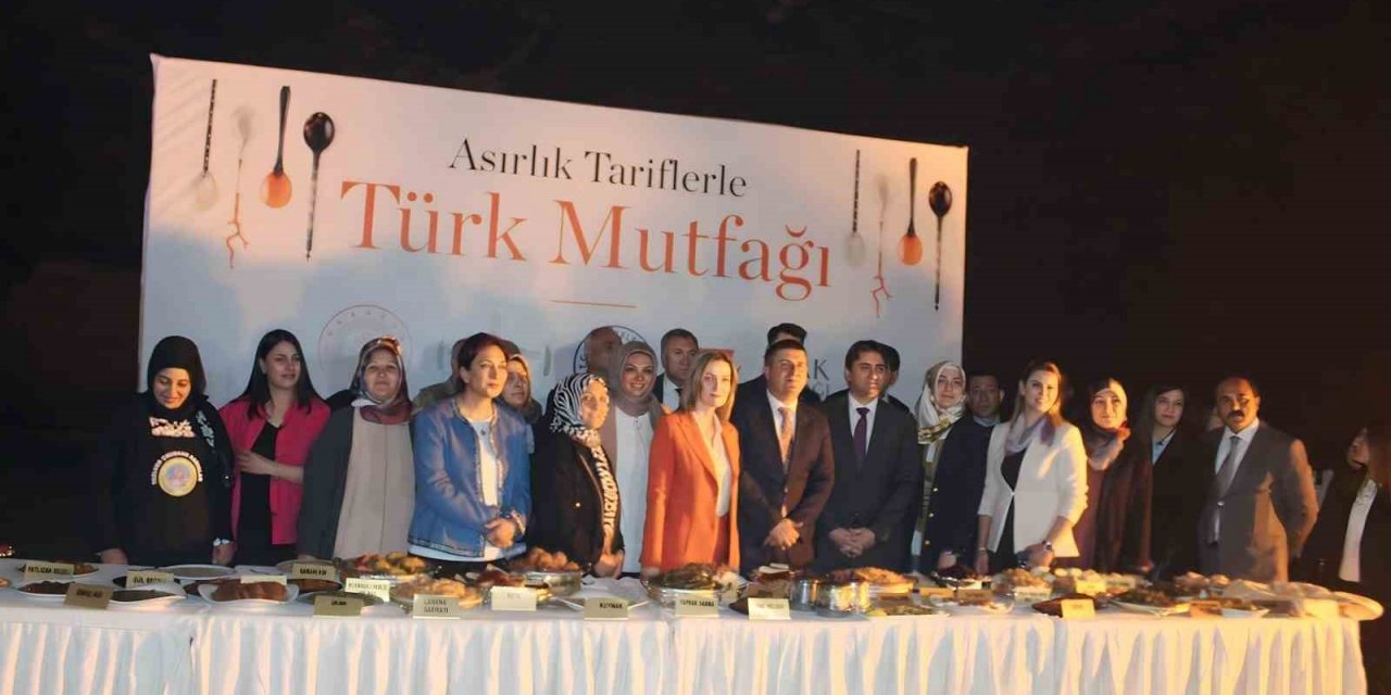 Iğdır mutfağı Tuz Mağarası’nda tanıtıldı