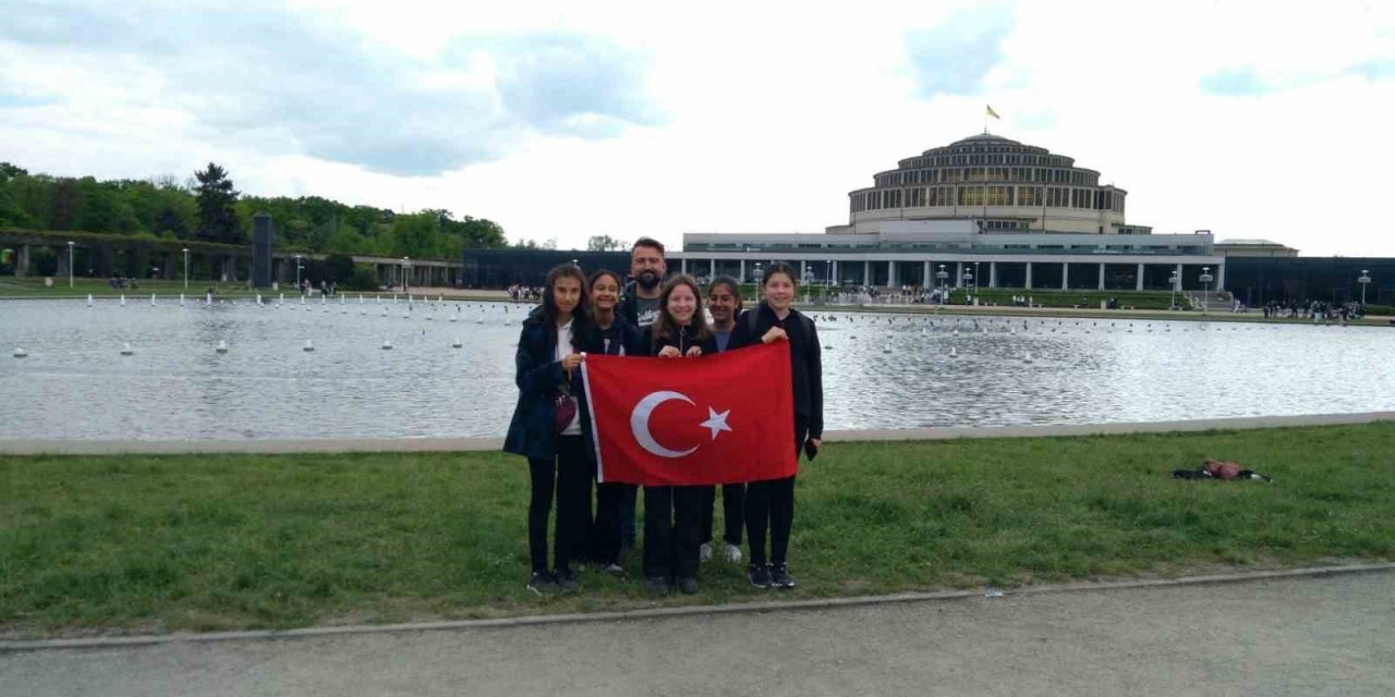 Köyceğizli öğrenciler Polonya’daki eğitimlerini tamamladı