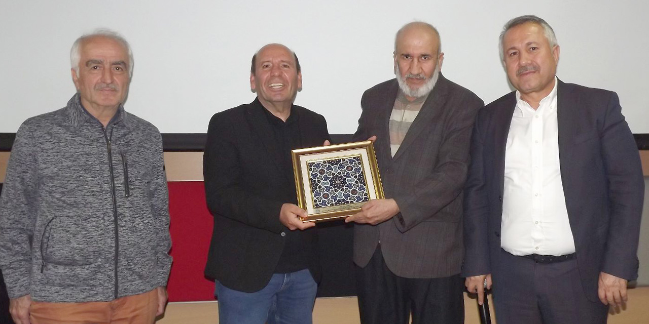 TYB Konya'da 'Futbol Sadece Futbol Mu?' konferansı! Atilla Türker: Futbolu kirletenler var
