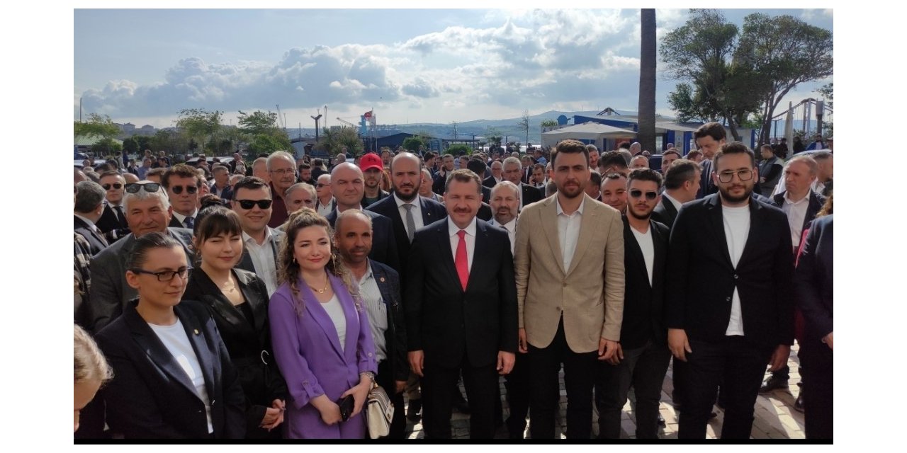 Bandırma’ya Büyükşehir Hizmet Binası hizmete girdi