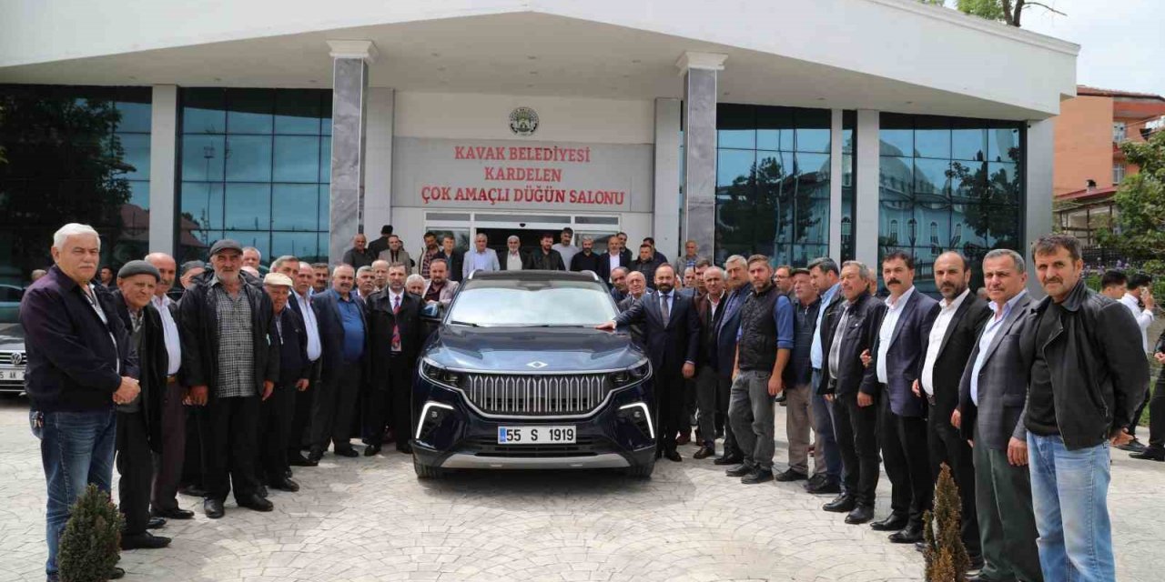 Sarıcaoğlu: "Biz muhtarlarımızla bir bütünüz"