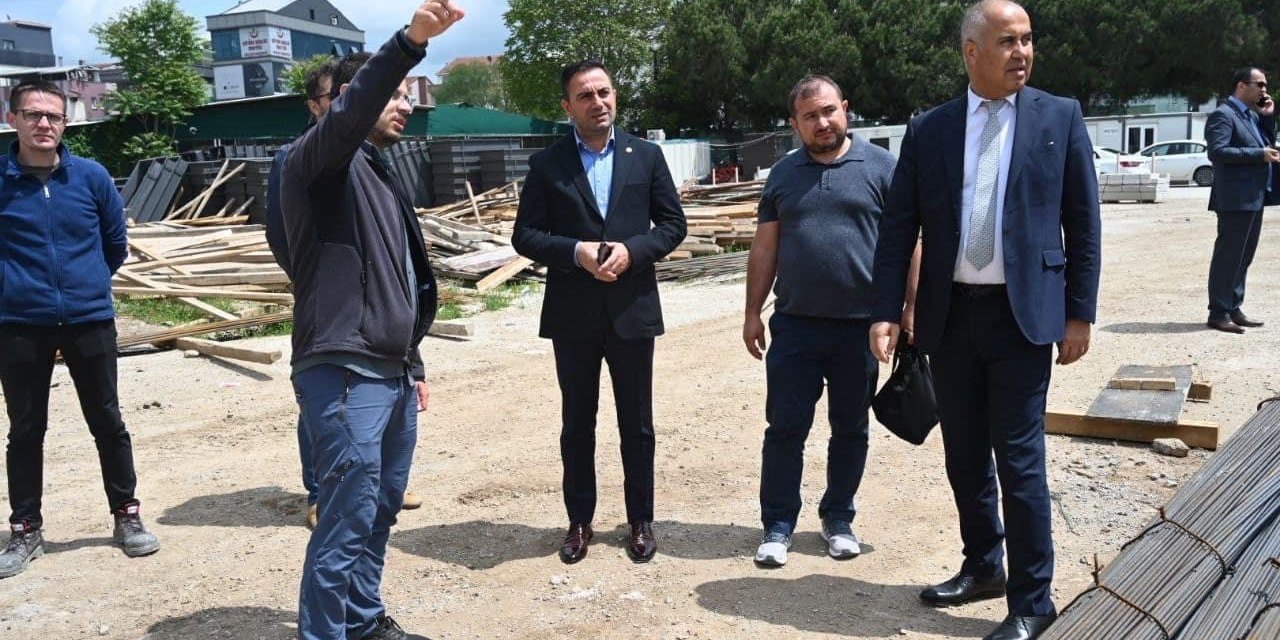 Başkan Erdoğan, inşaat çalışmaları devam eden okullarda incelemelerde bulundu