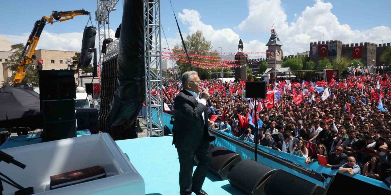 Büyükkılıç: "Kayserimiz sağduyu ve ferasetiyle yine sandığa gidecek"