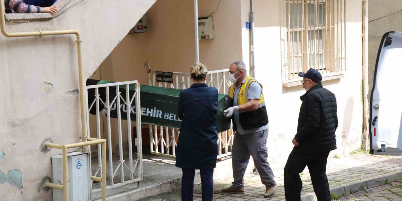 Görme problemi yaşayan adam pencereden düşerek hayatını kaybetti