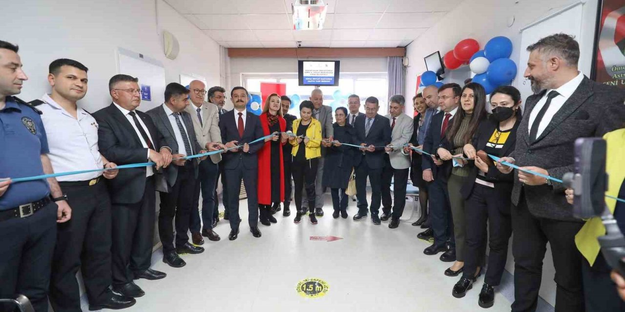 DEÜ’den Kiraz’a sağlık hizmeti