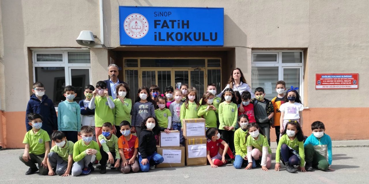 ’Kitap Kumbaram’ projesiyle köy okulları kütüphaneye kavuşuyor